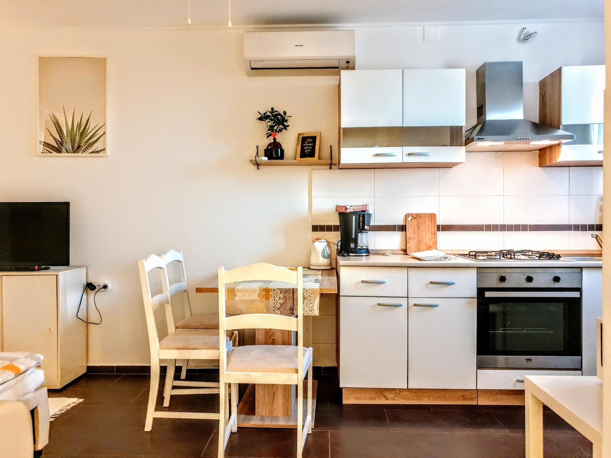 Apartments Katicin Poljana  Стая снимка